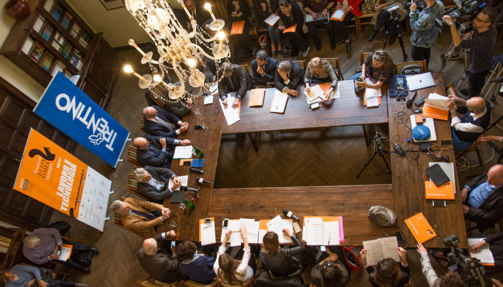 DSC_3885_imagefullwide